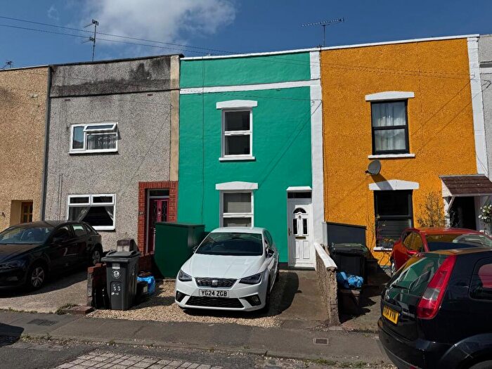 2 Bedroom Terraced House To Rent In Lyppiatt Road, Redfield, Bristol, BS5