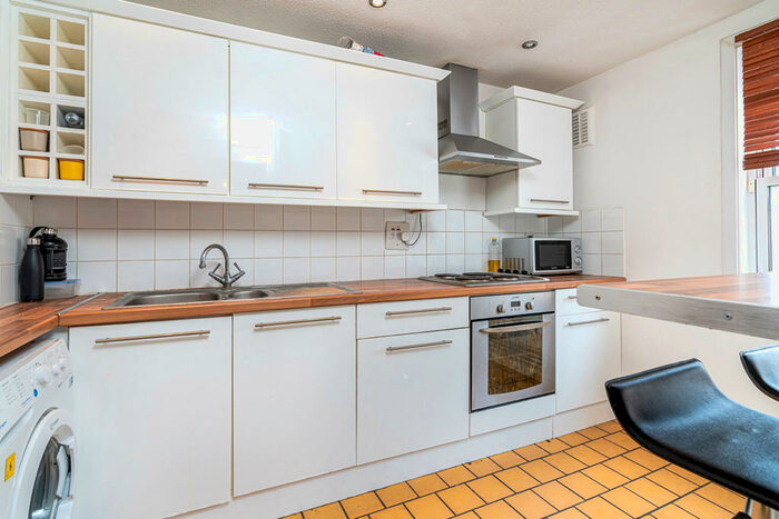 1 Bedroom Apartment To Rent In Platt Street, NW1