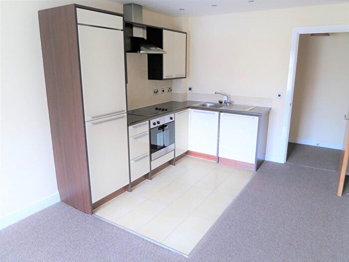 2 Bedroom Flat To Rent In Stitch Lane, Heaton Norris, SK4