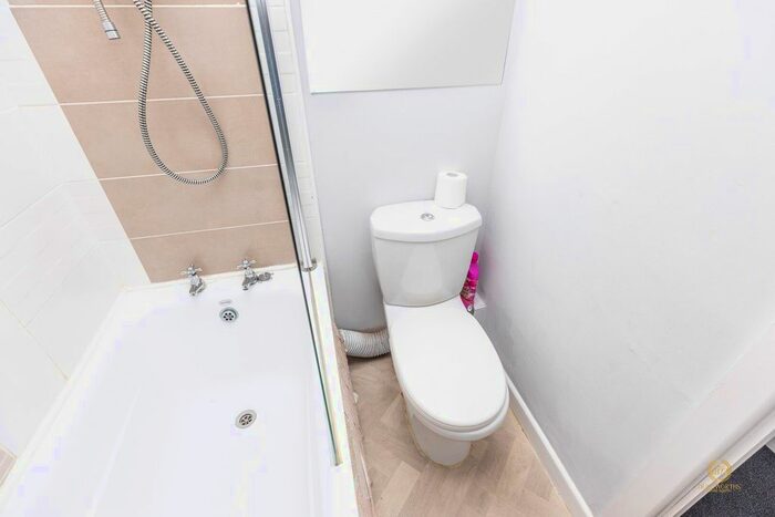 2 Bedroom Cottage For Sale In , Dover Street, Darwen, BB3