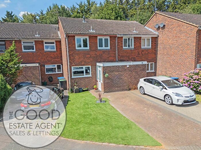3 Bedroom Terraced House For Sale In Witham Close, Loughton, IG10