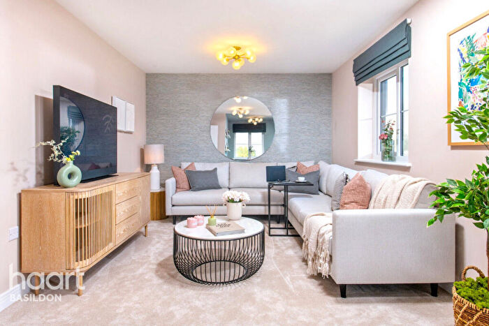 4 Bedroom Detached House For Sale In The Pargeter, Fobbing, SS17