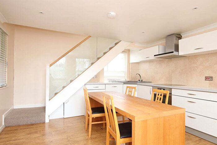 3 Bedroom House To Rent In Guinea Lane, Bath, BA1