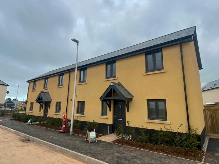 3 Bedroom Semi-Detached House For Sale In Violet Drive, Dartmouth, TQ6