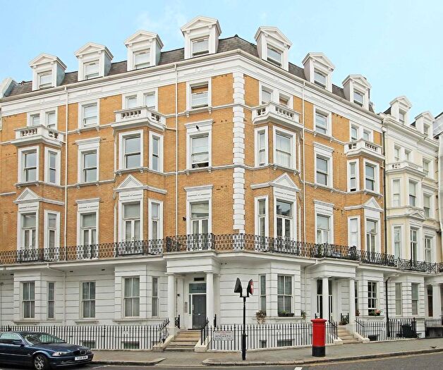 1 Bedroom Flat To Rent In Knaresborough Place, London, SW5