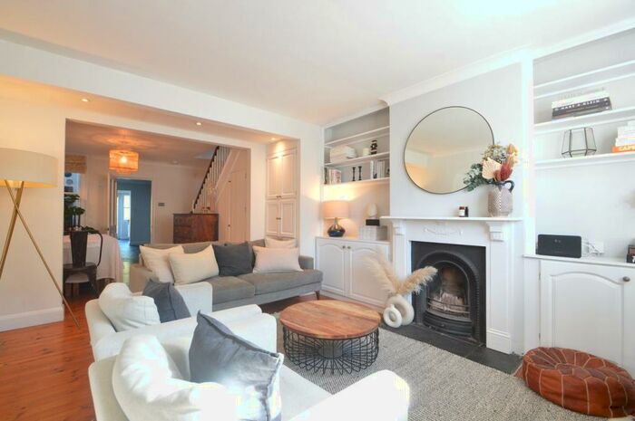 4 Bedroom Terraced House To Rent In Radnor Road, Weybridge, KT13