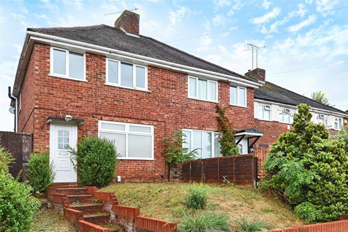 3 Bedroom Semi-Detached House To Rent In Rodway Road, Tilehurst, Berkshire, RG30