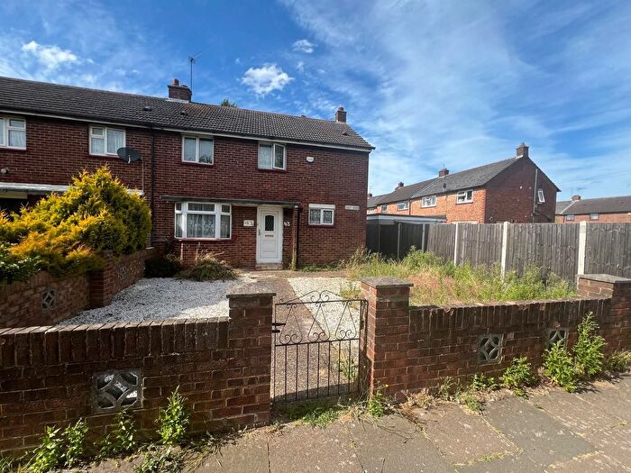 3 Bedroom Semi-Detached House To Rent In East Road, West Drayton, UB7