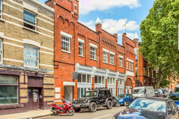 2 Bedroom Apartment To Rent In Citadel Court, - Ronalds Road, London, N5