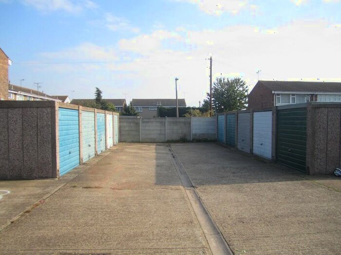 Garage / Parking For Sale In Clyde, East Tilbury, RM18