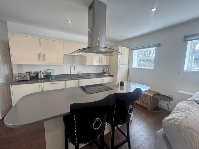 1 Bedroom Apartment To Rent In South Parade, Bawtry, Doncaster, DN10