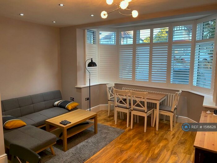 1 Bedroom Flat To Rent In Addiscombe Road, Croydon, CR0