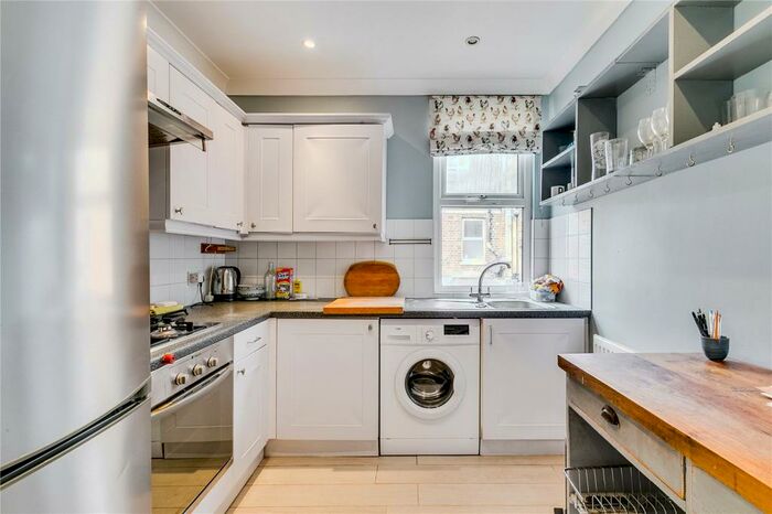 2 Bedroom Apartment To Rent In Mortimer Road, London, NW10