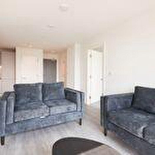 2 Bedroom Apartment To Rent In Insignia, M16