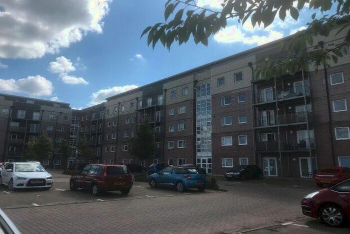 2 Bedroom Flat To Rent In Wharfside, Wigan, WN3