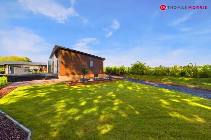 2 Bedroom Retirement Property For Sale In Low Road, Fenstanton, Huntingdon, Cambridgeshire, PE28