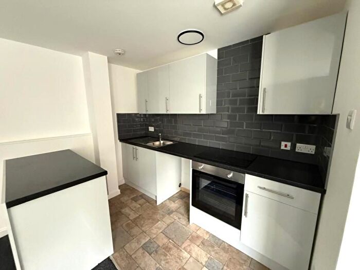 1 Bedroom Flat To Rent In Gidlow Street, Hindley, Wigan, WN2