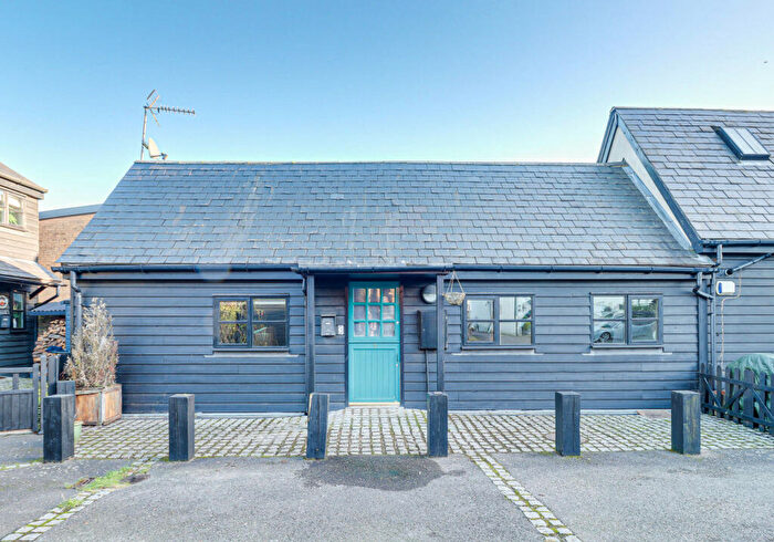 1 Bedroom Semi-Detached Bungalow To Rent In Saracens Mews, Redbourn, St. Albans, AL3