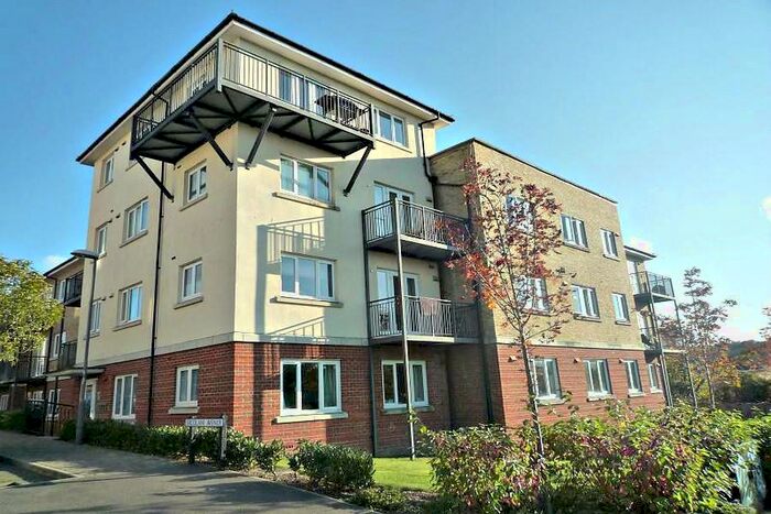 2 Bedroom Property To Rent In Ives House, HP13