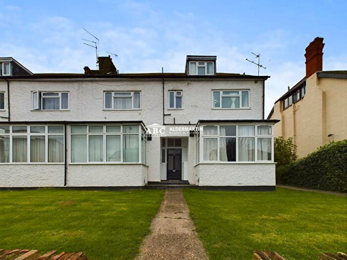 1 Bedroom Flat To Rent In Sunny Gardens Road, London, NW4