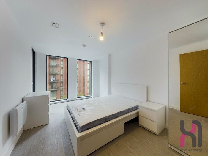 2 Bedroom Apartment To Rent In Oldfield Road, Manchester, Greater Manchester, M5