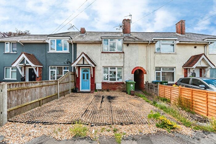 3 Bedroom Terraced House For Sale In Butts Square, Southampton, Hampshire, SO19