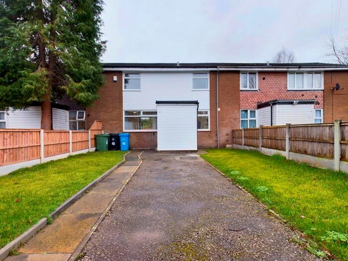 3 Bedroom Terraced House To Rent In Oak Road, Partington, Manchester M31