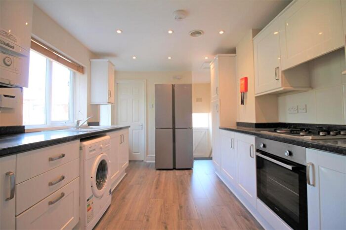 6 Bedroom Maisonette To Rent In Forsyth Road, Jesmond, NE2
