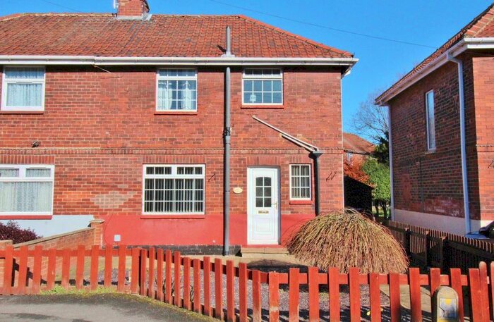 3 Bedroom Semi-Detached House To Rent In Portholme Drive, Selby, YO8