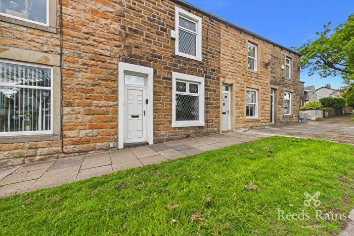 2 Bedroom Terraced House For Sale In Glen View Road, Burnley, Lancashire, BB11