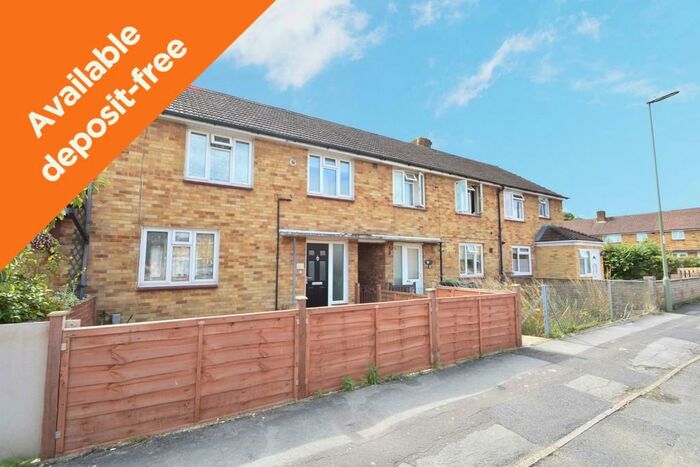 3 Bedroom Terraced House To Rent In Deposit Alternative Available - Rockbourne Close, Havant, PO9