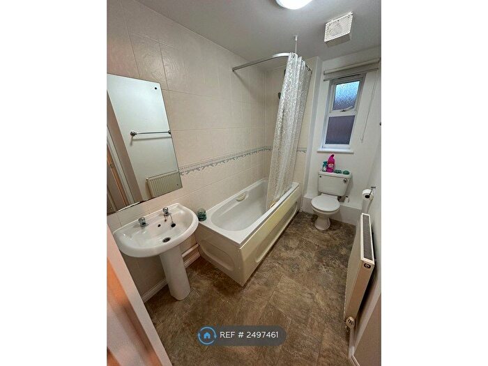 2 Bedroom Flat To Rent In Bestwood, Nottingham, NG5