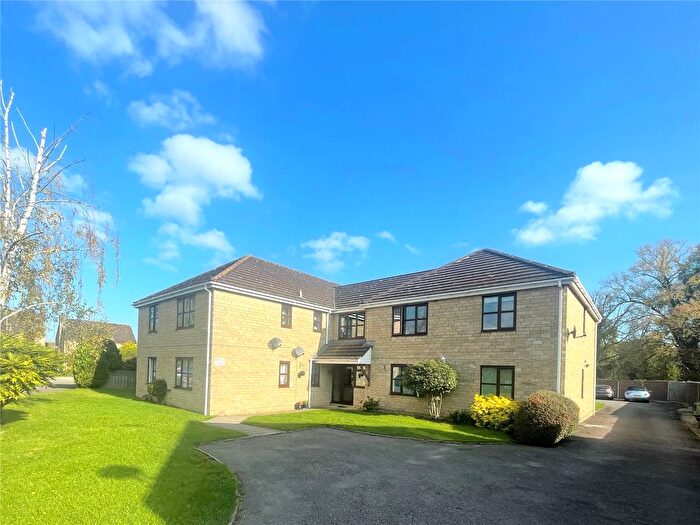 2 Bedroom Flat For Sale In Oak Way, South Cerney, Cirencester, Gloucestershire, GL7