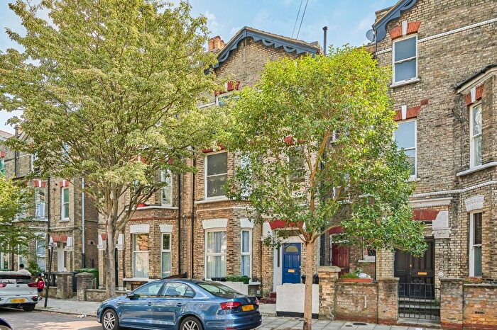 2 Bedroom Flat For Sale In Lambert Road, Brixton, London, SW2