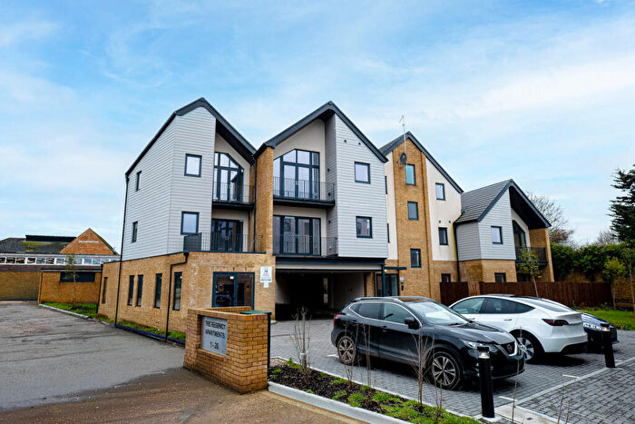1 Bedroom Apartment For Sale In High Street, Rayleigh, SS6