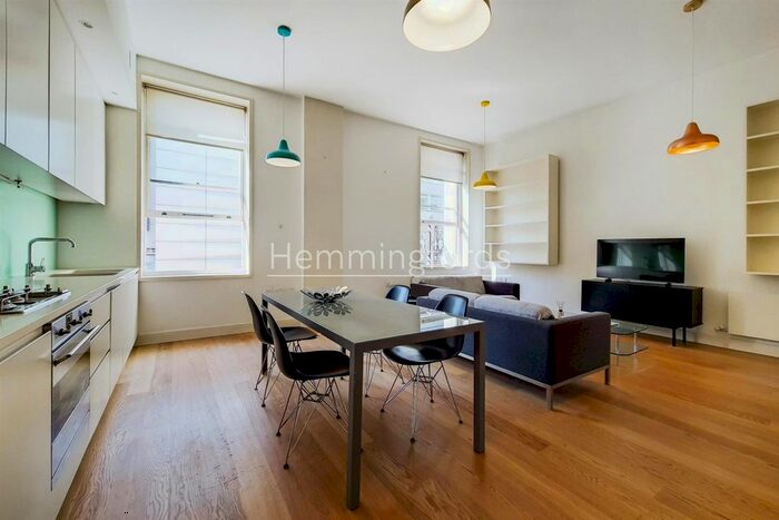 1 Bedroom Flat To Rent In Baker Street, Marylebone, W1U