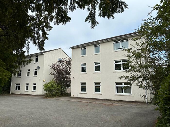 2 Bedroom Apartment To Rent In Leam Terrace, Leamington Spa, CV31