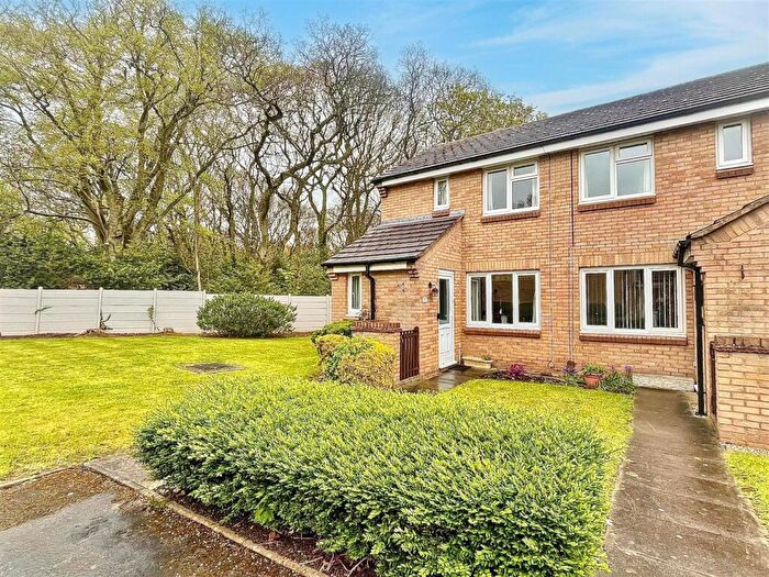 2 Bedroom End Of Terrace House For Sale In Calder Drive, Walmley, Sutton Coldfield, B76