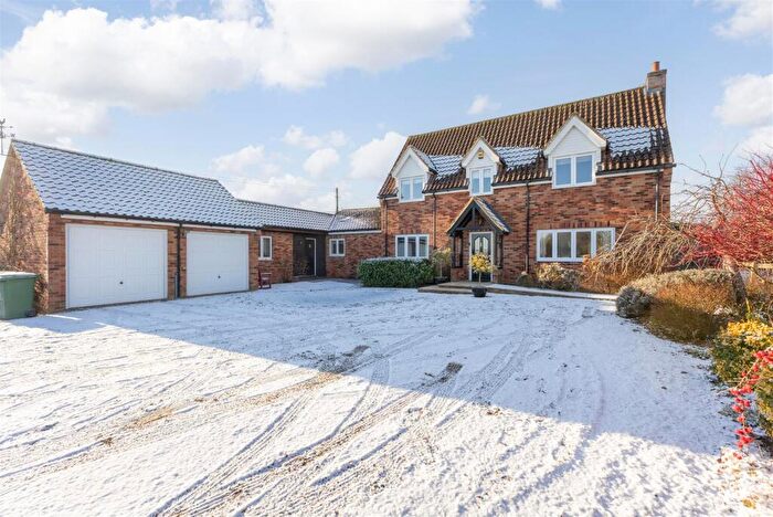 4 Bedroom Detached House For Sale In Broadway Lane, Blo Norton, IP22