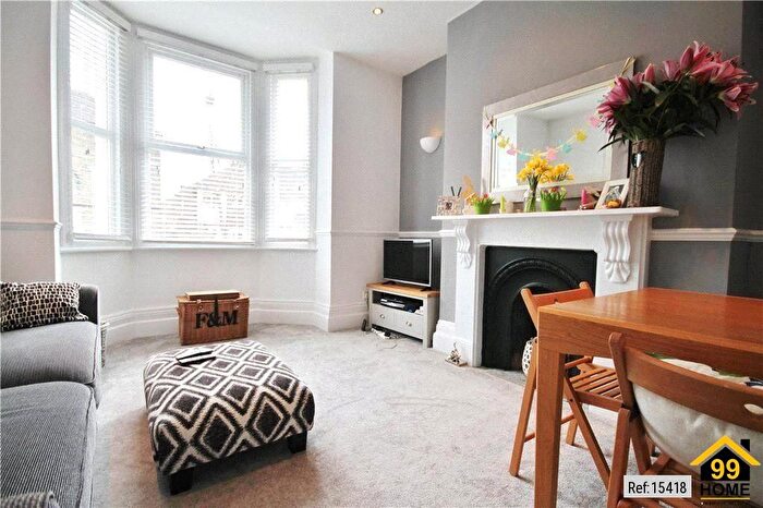 1 Bedroom Maisonette For Sale In Elgine Road, Croydon, London, CR0