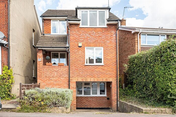 4 Bedroom Detached House For Sale In Salisbury Road, Harpenden, AL5