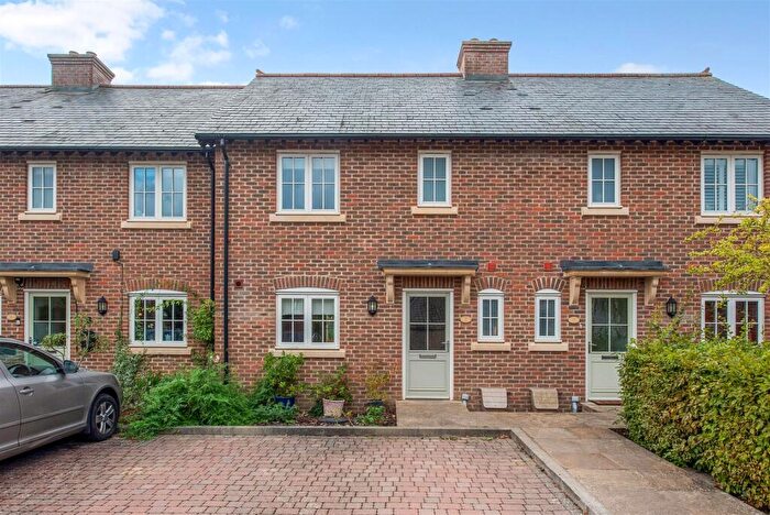 3 Bedroom House For Sale In The Street, Walberton, BN18