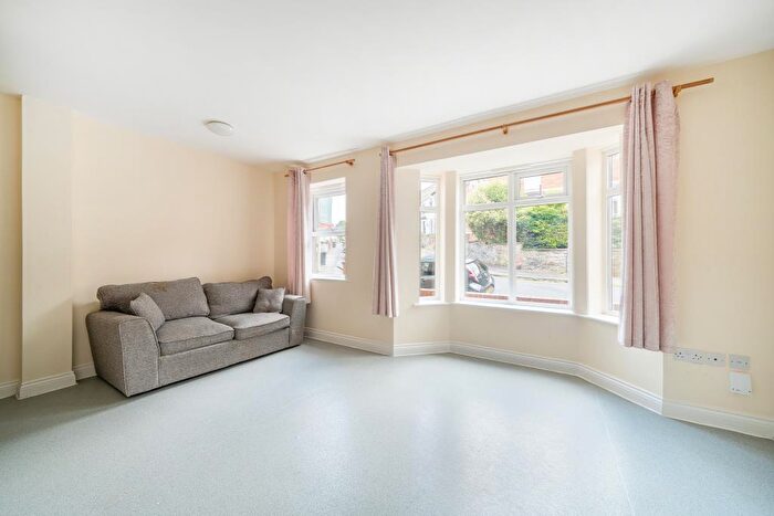 1 Bedroom Apartment To Rent In Shelley Street, Old Town, SN1