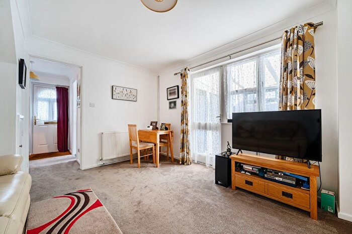 1 Bedroom End Of Terrace House For Sale In Moraunt Drive, Middleton-On-Sea, Bognor Regis, PO22