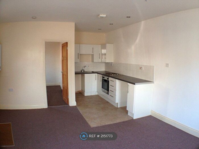 1 Bedroom Flat To Rent In New Road, Portsmouth, PO2