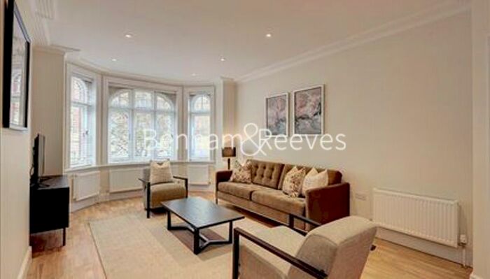 1 Bedroom Flat To Rent In Hamlet Gardens, Ravenscourt Park, W6