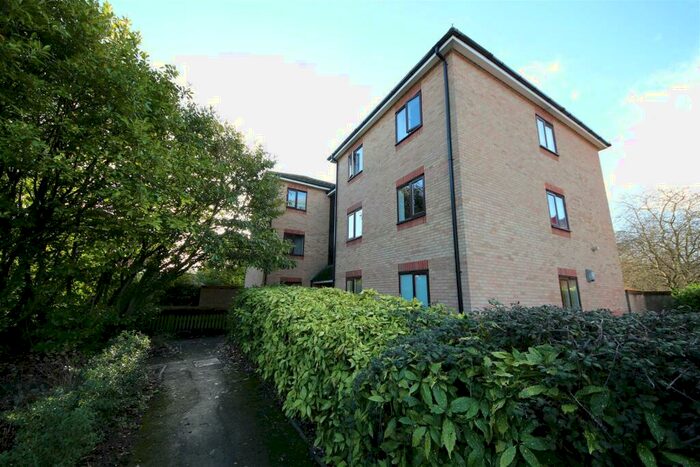 1 Bedroom Flat To Rent In Loris Court, Cherry Hinton, Cambridge, CB1