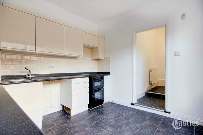 2 Bedroom Flat To Rent In St. Mark's Road, Enfield EN1