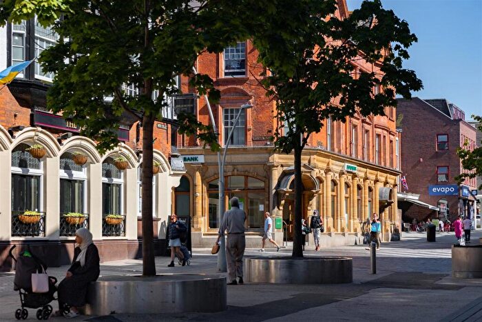 2 Bedroom Apartment To Rent In Station Road, Redhill, RH1