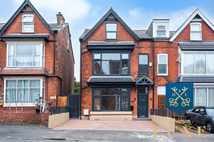 5 Bedroom Semi-Detached House For Sale In Stanmore Road, Birmingham, B16